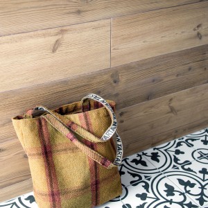 Larch Tiles